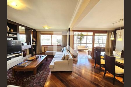 Apartamento para alugar com 4 quartos, 130m² em Auxiliadora, Porto Alegre