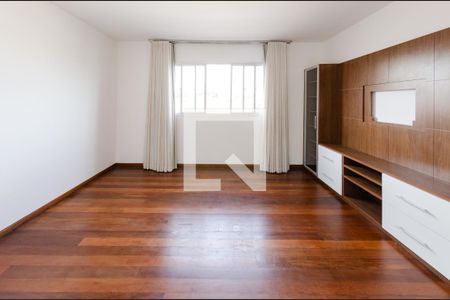 Sala de apartamento para alugar com 2 quartos, 78m² em Carlos Prates, Belo Horizonte