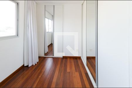 Quarto 1 de apartamento para alugar com 2 quartos, 78m² em Carlos Prates, Belo Horizonte