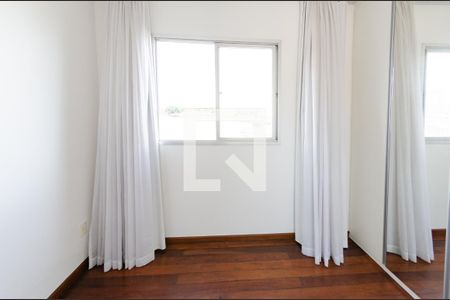 Quarto 1 de apartamento para alugar com 2 quartos, 78m² em Carlos Prates, Belo Horizonte