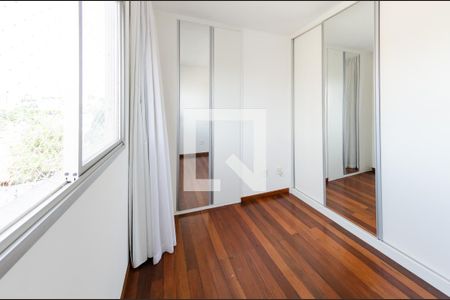 Quarto 1 de apartamento para alugar com 2 quartos, 78m² em Carlos Prates, Belo Horizonte