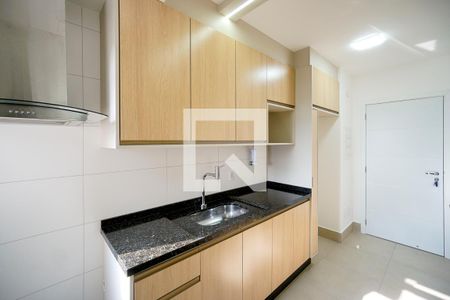 Cozinha de apartamento à venda com 2 quartos, 66m² em Vila Azevedo, São Paulo