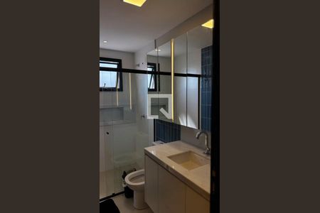 Banheiro de apartamento para alugar com 2 quartos, 69m² em Setor Bueno, Goiânia