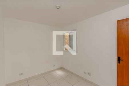 Quarto 2 de apartamento para alugar com 2 quartos, 60m² em Jardim Mangalot, São Paulo