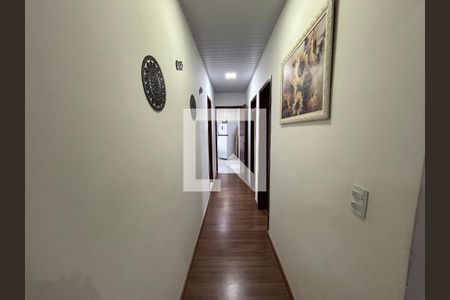 Corredor de casa para alugar com 4 quartos, 110m² em Pavuna, Nilópolis
