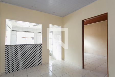 Sala de casa para alugar com 2 quartos, 62m² em Jardim Helena, São Paulo