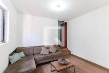 Sala de casa para alugar com 3 quartos, 150m² em Itaquera, São Paulo