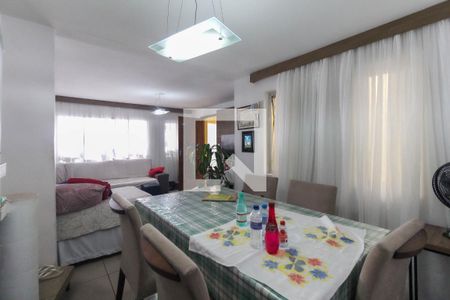 Sala de casa para alugar com 3 quartos, 150m² em Itaquera, São Paulo