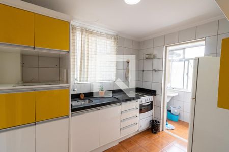 Cozinha de apartamento para alugar com 2 quartos, 50m² em Azenha, Porto Alegre