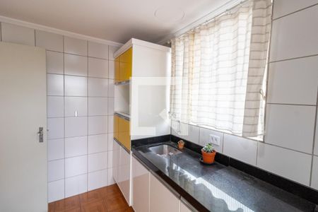 Cozinha de apartamento para alugar com 2 quartos, 50m² em Azenha, Porto Alegre
