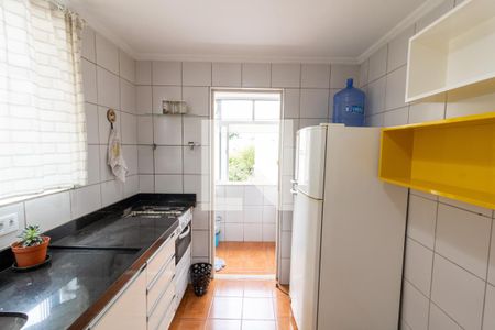 Cozinha de apartamento para alugar com 2 quartos, 50m² em Azenha, Porto Alegre