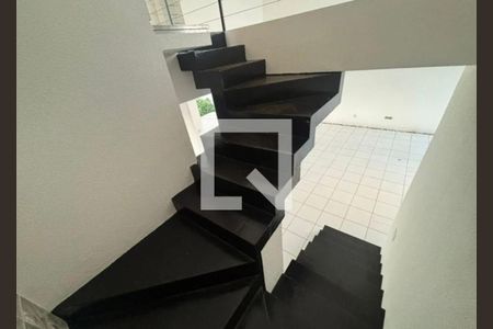 Casa para alugar com 4 quartos, 200m² em Jardim Karaíba, Uberlândia