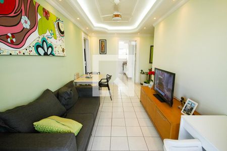 Sala de apartamento para alugar com 2 quartos, 75m² em Vila Assuncao, Praia Grande