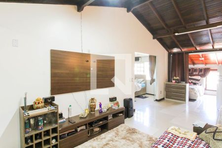 Sala 1 de casa à venda com 4 quartos, 400m² em Fátima, Canoas