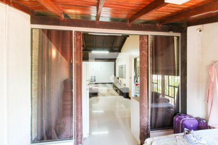 Sala 1 de casa à venda com 4 quartos, 400m² em Fátima, Canoas