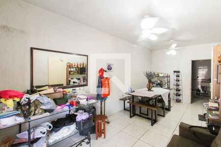 Sala 2 de casa à venda com 4 quartos, 400m² em Fátima, Canoas