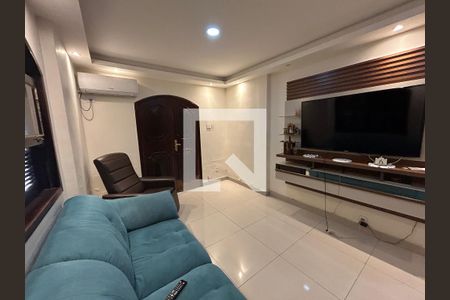 Sala de casa para alugar com 5 quartos, 80m² em Anchieta, Nilópolis