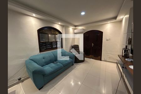 Sala de casa para alugar com 5 quartos, 80m² em Anchieta, Nilópolis