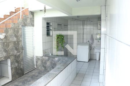 Casa para alugar com 3 quartos, 232m² em Viga, Nova Iguaçu