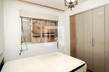 Quarto 3 de apartamento para alugar com 3 quartos, 110m² em Independência, Porto Alegre