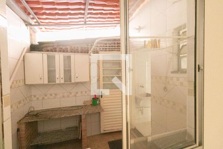 Apartamento à venda com 2 quartos, 50m² em Heliópolis, Belo Horizonte