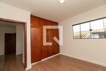 Quarto 3 de casa para alugar com 3 quartos, 1000m² em Parque São Quirino, Campinas