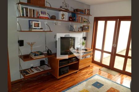 Casa à venda com 3 quartos, 385m² em Jardim Colombo, São Paulo