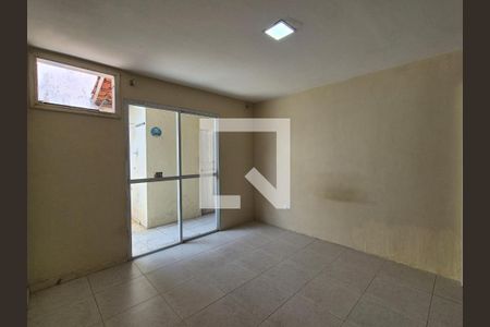 Quarto 2 de casa de condomínio para alugar com 3 quartos, 112m² em Vargem Grande, Rio de Janeiro