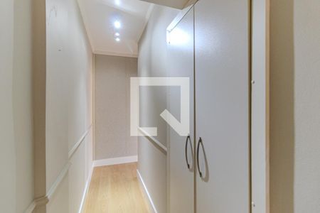 Corredor de apartamento à venda com 2 quartos, 135m² em Higienópolis, São Paulo