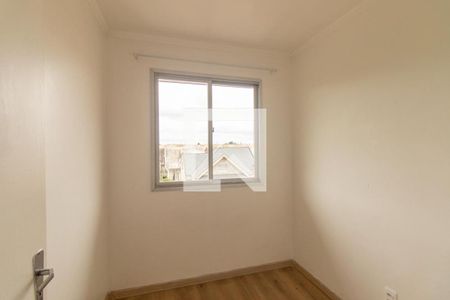 Quarto 1 de apartamento para alugar com 3 quartos, 42m² em Cidade Industrial de Curitiba, Curitiba