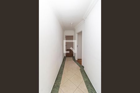 Corredor - Quartos de casa para alugar com 3 quartos, 300m² em Vila Irmaos Arnoni, São Paulo