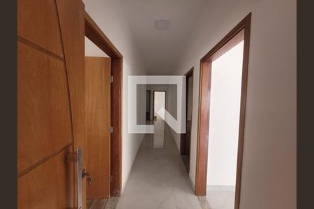 Casa para alugar com 3 quartos, 240m² em Tabajaras, Uberlândia