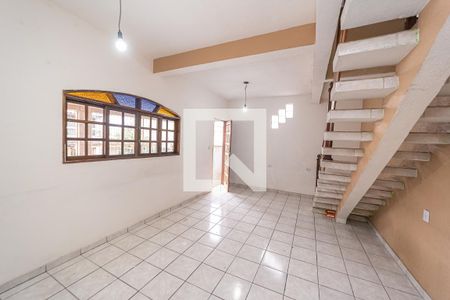 Sala de casa para alugar com 5 quartos, 200m² em Vila Rio Branco, São Paulo