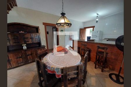 Sala de casa para alugar com 4 quartos, 1000m² em Várzea, Lagoa Santa