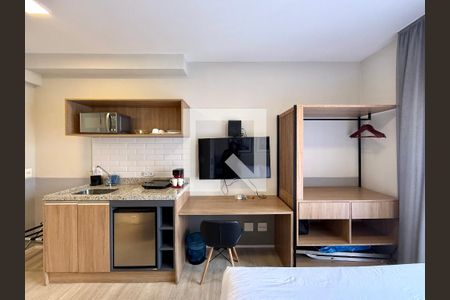 Quarto  de kitnet/studio para alugar com 1 quarto, 22m² em Jardim das Acacias, São Paulo