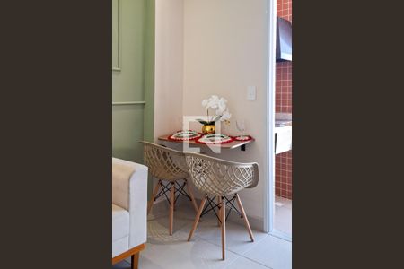 Sala de apartamento para alugar com 1 quarto, 38m² em Boqueirão, Praia Grande