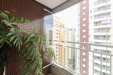 Varanda  de apartamento para alugar com 3 quartos, 90m² em Vila Azevedo, São Paulo