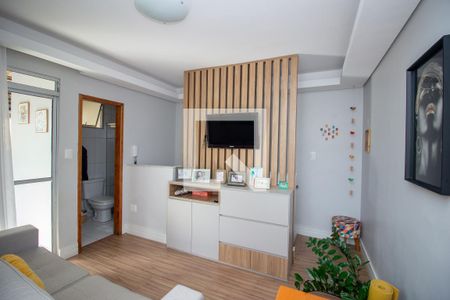 Sala de TV de apartamento à venda com 2 quartos, 133m² em Fonte Grande, Contagem