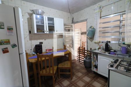 Cozinha de casa à venda com 2 quartos, 150m² em Vila Yolanda, Osasco