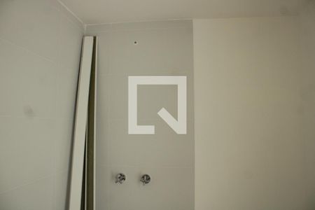 Banheiro de kitnet/studio para alugar com 1 quarto, 27m² em Ipiranga, São Paulo