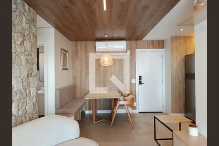 Apartamento para alugar com 2 quartos, 77m² em Pinheiros, São Paulo