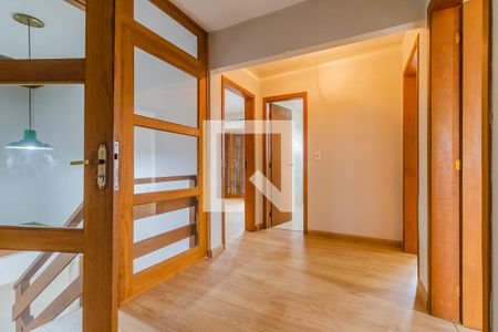 Casa para alugar com 4 quartos, 334m² em Guarujá, Porto Alegre