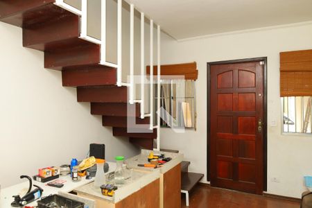 Sala de casa de condomínio para alugar com 2 quartos, 70m² em Vila Curuçá Velha, São Paulo