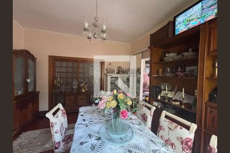 Casa à venda com 4 quartos, 218m² em Centro, São Leopoldo