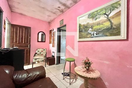 Sala 1 de casa à venda com 5 quartos, 137m² em Conjunto Residencial Jardim Canaa, São Paulo