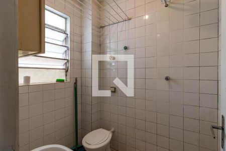 Banheiro de kitnet/studio para alugar com 1 quarto, 28m² em Barra Funda, São Paulo