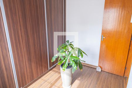 Quarto 2 de apartamento à venda com 2 quartos, 50m² em São João Batista, Belo Horizonte