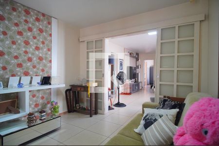 Sala 1 de casa à venda com 3 quartos, 166m² em Pinheiro, São Leopoldo