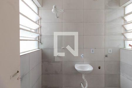 Banheiro de kitnet/studio para alugar com 1 quarto, 33m² em Barra Funda, São Paulo