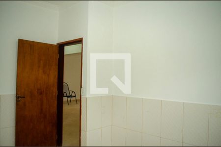 Casa para alugar com 4 quartos, 300m² em Residencial Licardino Ney, Goiânia